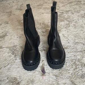 New Vince Camuto Meendey Women’s Leather Chelsea Boot